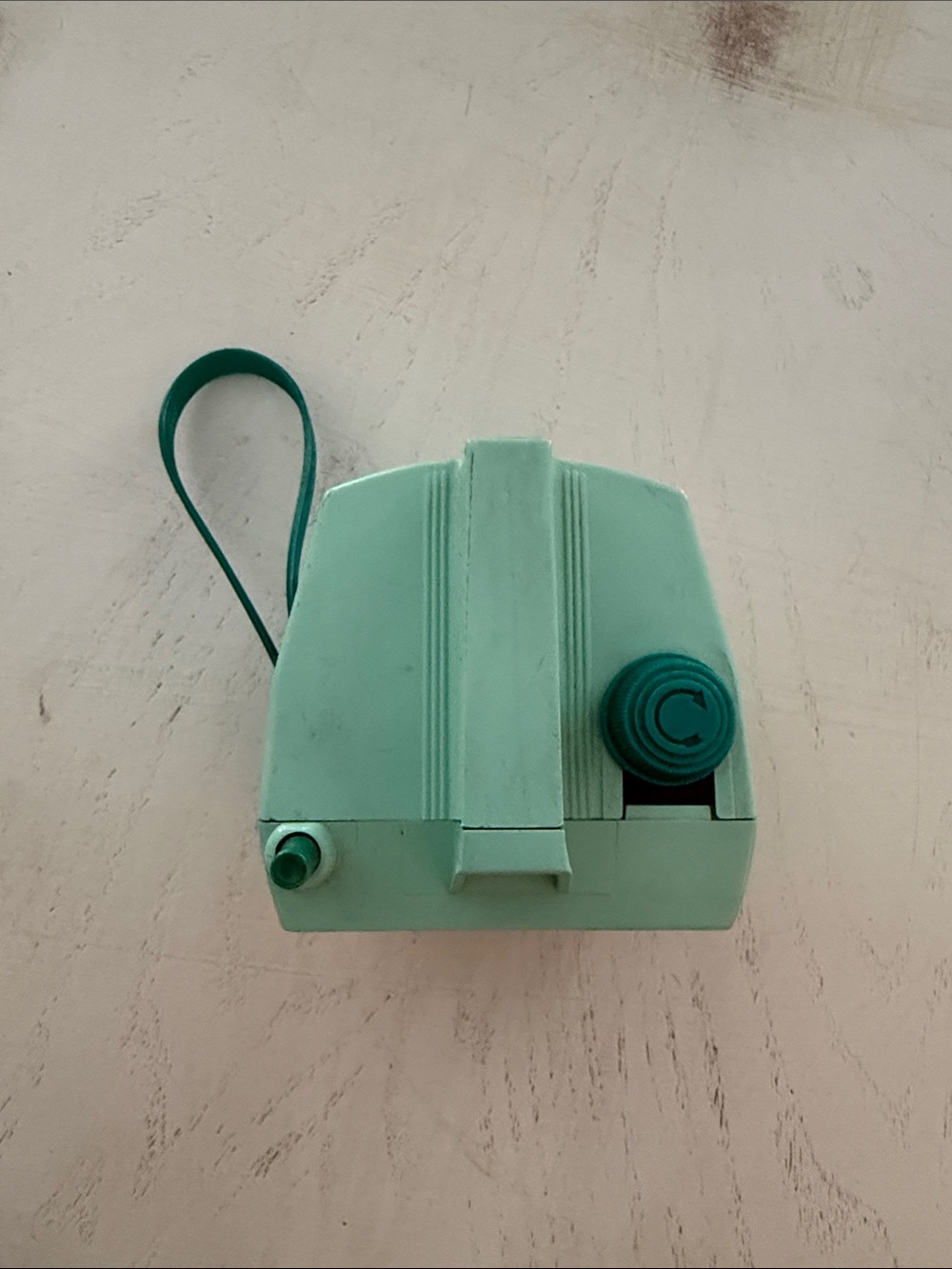 Savoy Imperial Box Camera Seafoam Green with Film 1960’s - untested - Picture 3 of 14